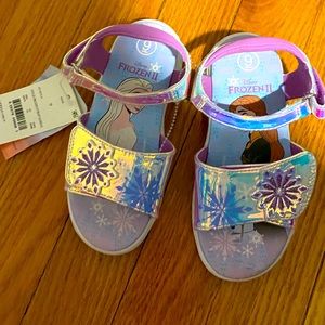 Size 9 frozen sandals